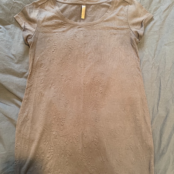 Maternity T-Shirt - Picture 1 of 3